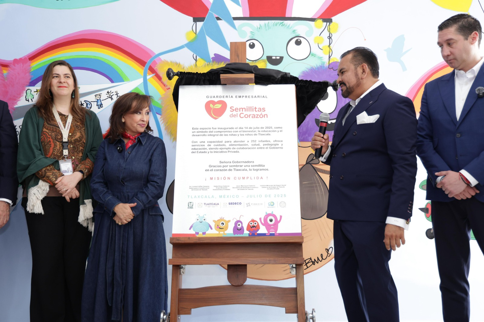 Gobernadora Lorena Cuéllar inaugura primera guardería empresarial del país en CIX I en Tetla